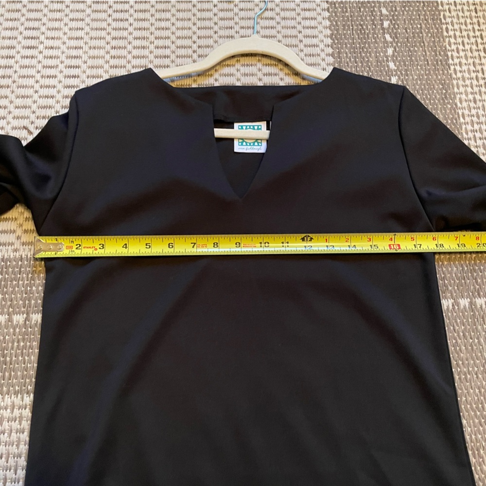 vfish Black Dress with Scalloped Sleeves and Bottom - size S - Picture 10 of 10